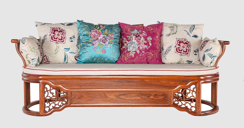 黔西南翠玲珑中式实木三人沙发效果图